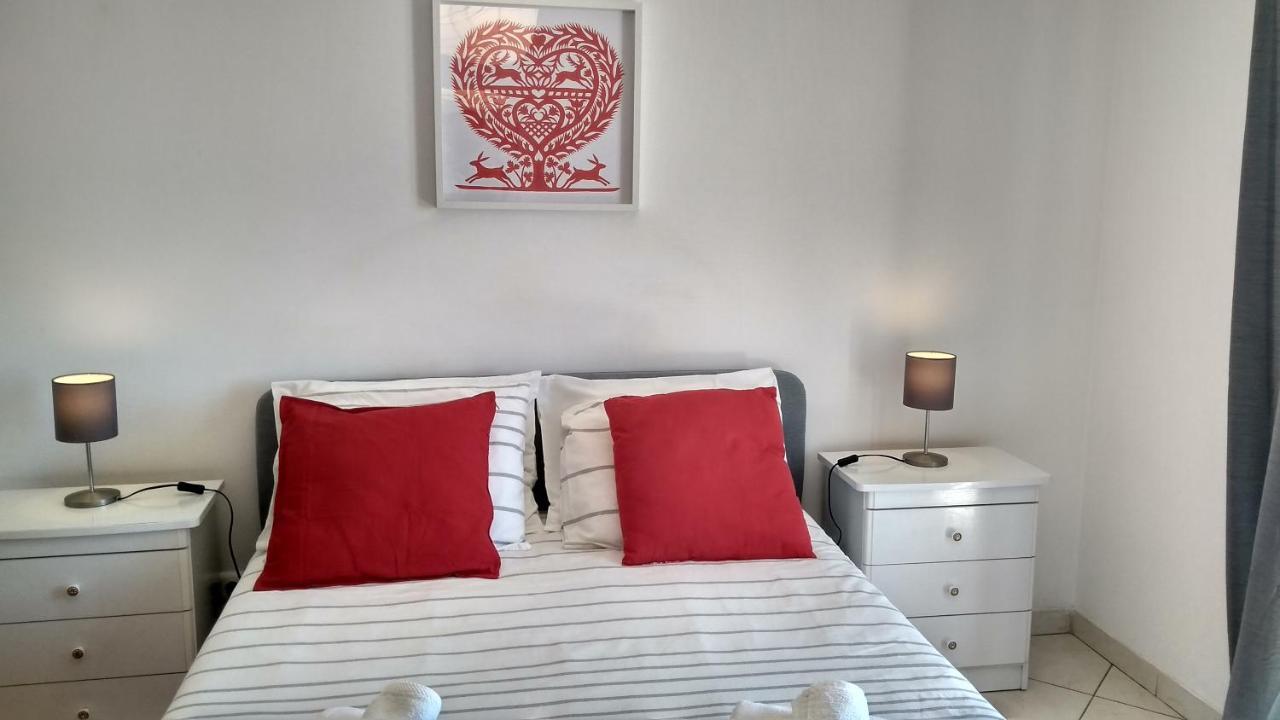 Apartamentos Monica Картейра Экстерьер фото